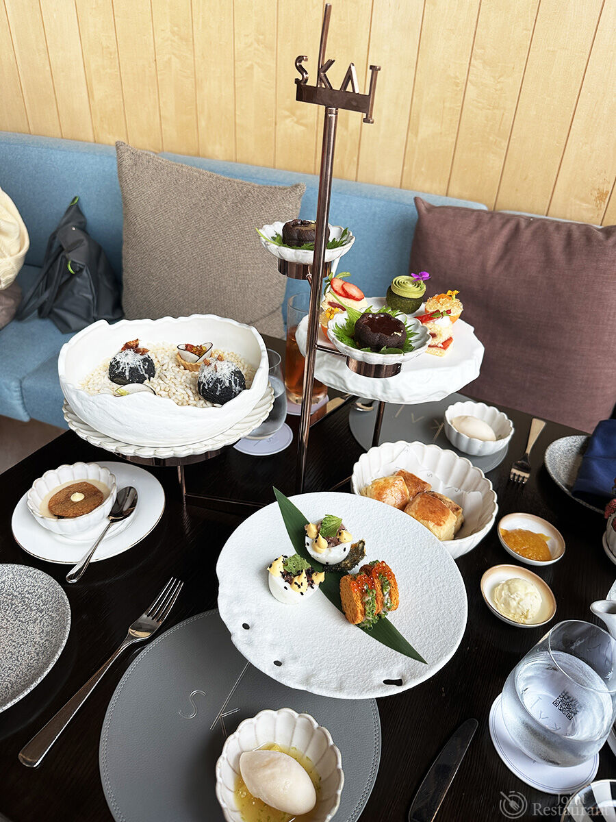 シンガポール最高峰！SKAIで絶景アフタヌーンティー | JointRestaurant